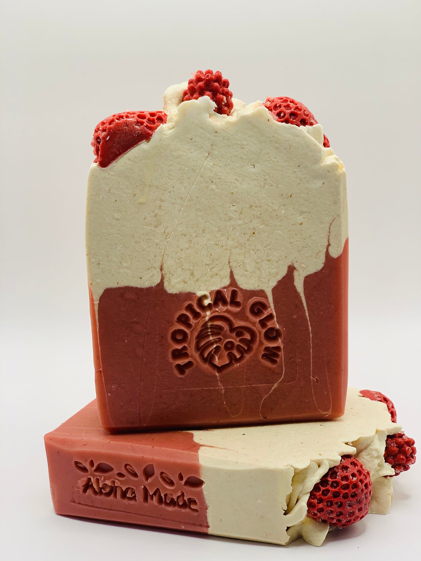 CREAMY STRAWBERRY BLISS, Natural Body Soap for Women